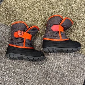 Kamik snow boots